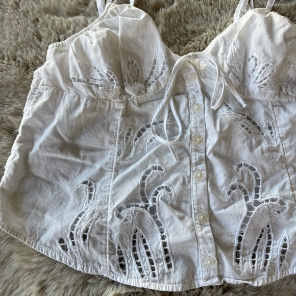 Free People Sweet Sami Battenberg Eyelet V-Neckline Sleeveless Top - Picture 5 of 7